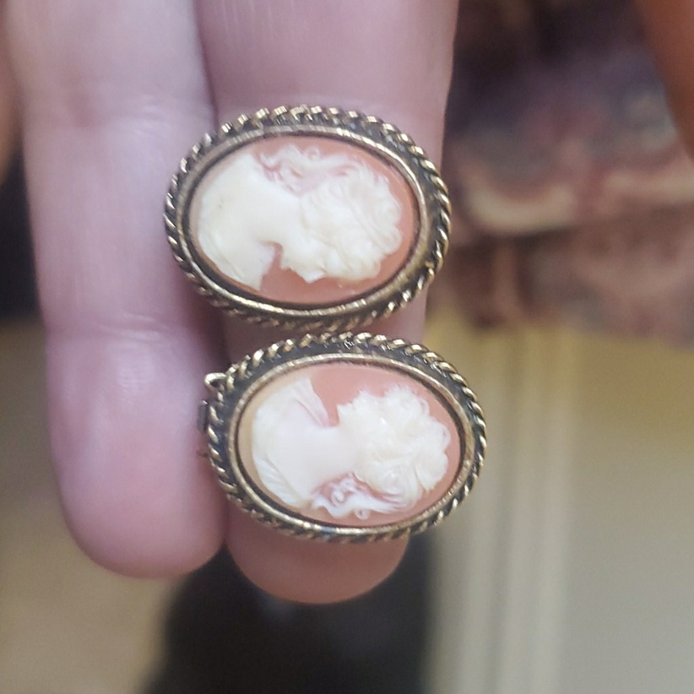 Cameo clip earrings